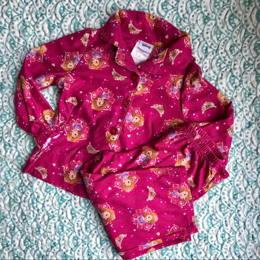 Sophia the First Flannel Pajamas - EUC- Size 2T